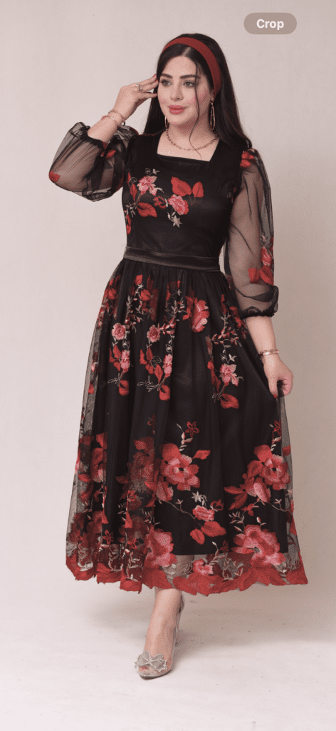 پیراهن گل رز🌹