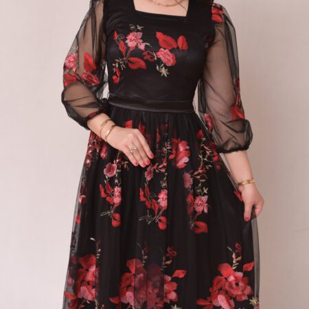 پیراهن گل رز🌹